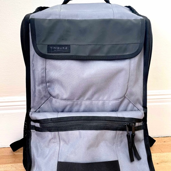 Timbuk2 Muttmover Backpack / Dog Carrier - Picture 2 of 5